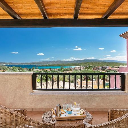 Homey Experience - Terrace Sea View Apartment オルビア エクステリア 写真