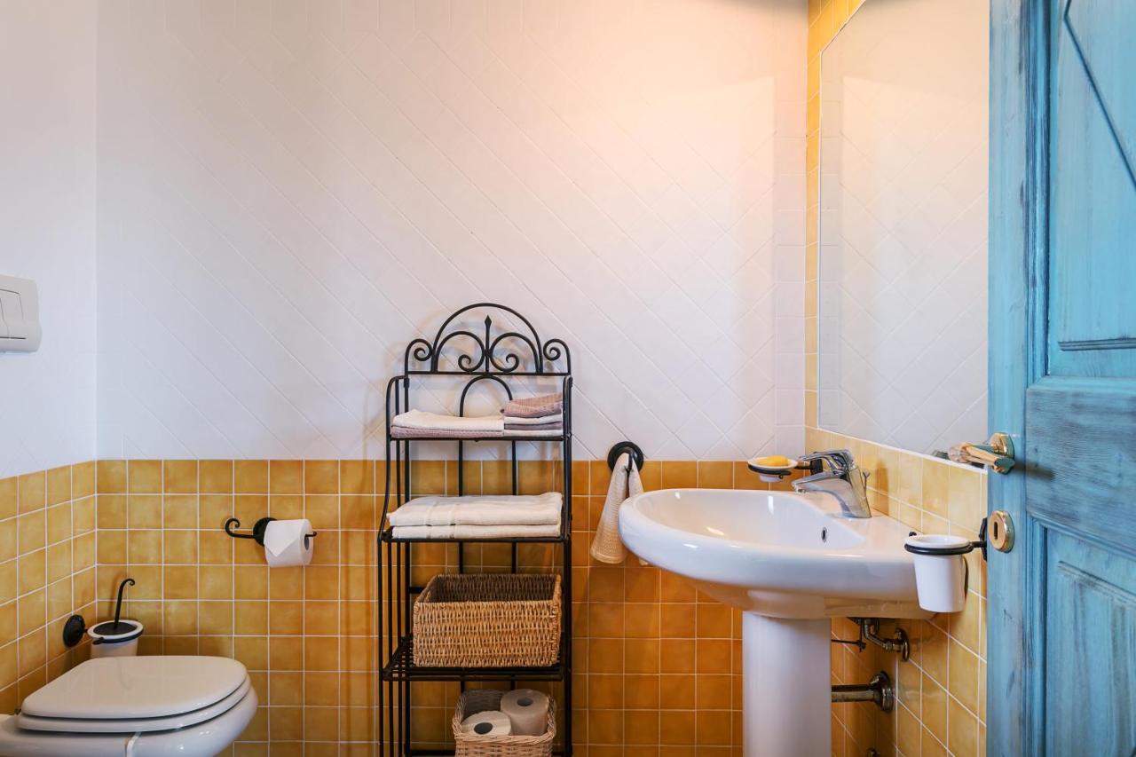 Homey Experience - Terrace Sea View Apartment オルビア エクステリア 写真